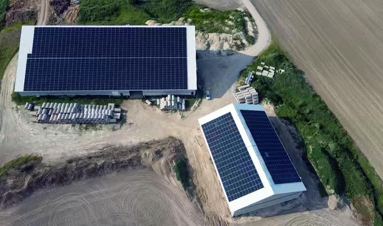 Farm solar panels, Ontario